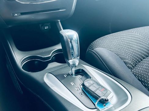 Used 2013 Dodge Journey SXT w/ Flexible Seating Group image 20