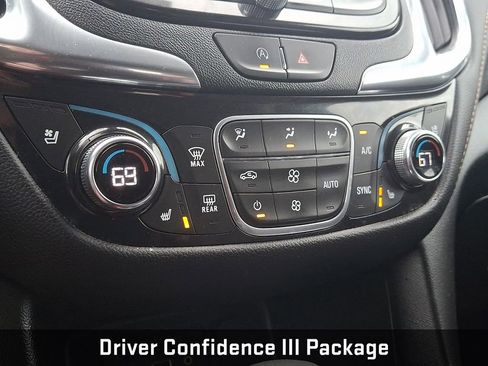 Used 2022 Chevrolet Equinox Premier AWD/4WD image 14
