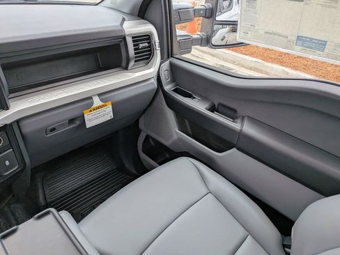 New 2026 Ford F250 XL AWD/4WD image 16