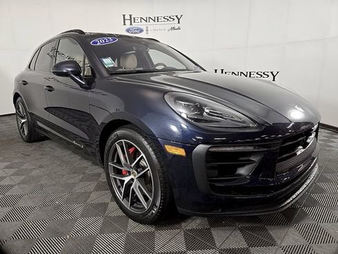 Used 2023 Porsche Macan S AWD/4WD image 4