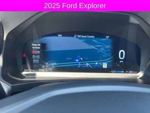 Used 2025 Ford Explorer Active image 35