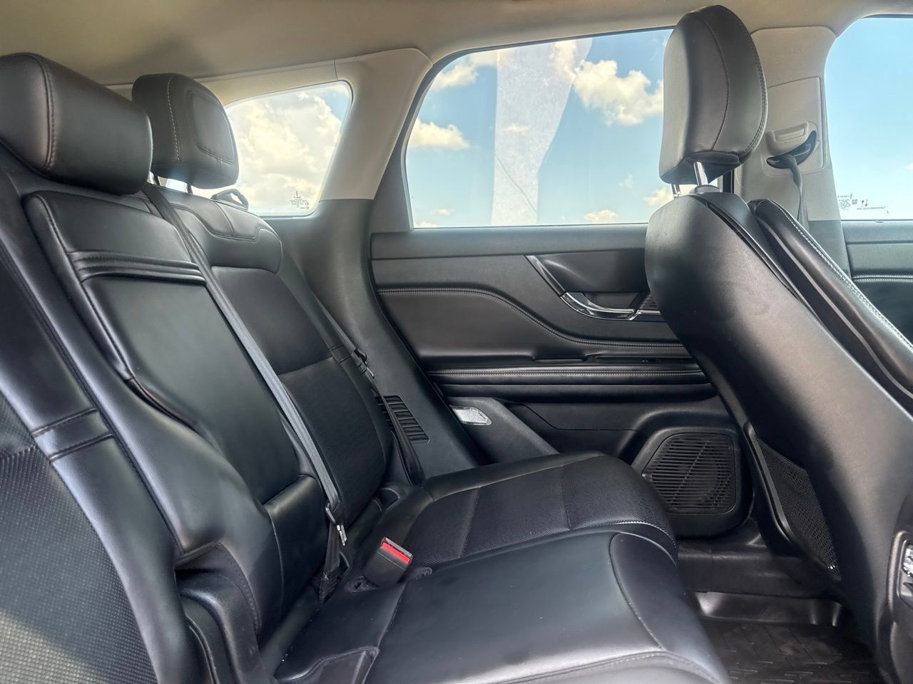Used 2021 Lincoln Corsair FWD w/ Equipment Group 101A image 33