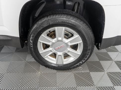 Used 2013 GMC Terrain SLE image 23
