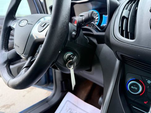 Used 2018 Ford C-MAX SE w/ Cold Weather Package image 29