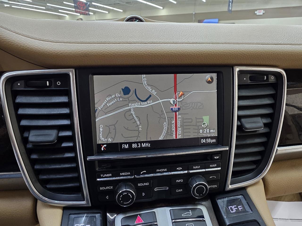 Used 2016 Porsche Panamera 4 Edition AWD/4WD image 32