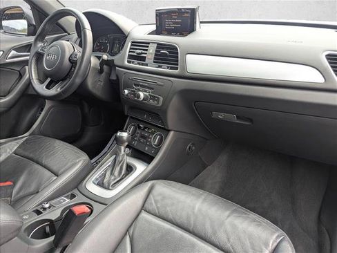 Used 2018 Audi Q3 2.0T Premium w/ Convenience Package FWD image 22
