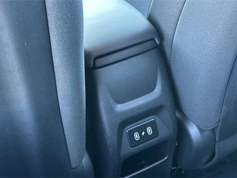 Used 2024 Hyundai Venue SEL image 14