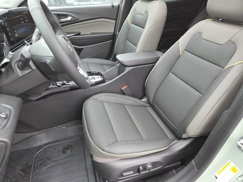 New 2026 Chevrolet Trax ACTIV w/ Sunroof Package image 33