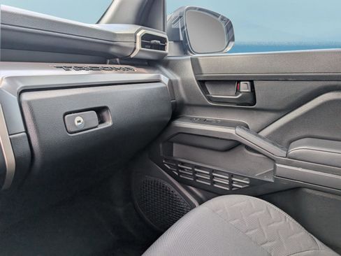 Used 2025 Toyota Tacoma SR5 RWD image 30