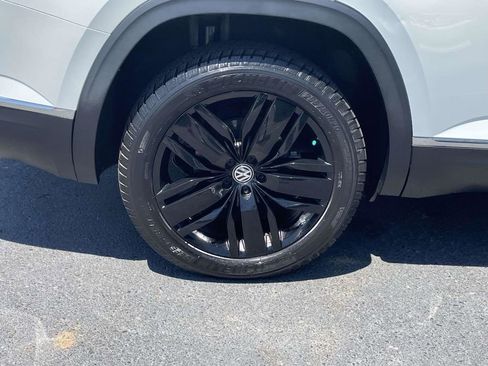 Used 2018 Volkswagen Atlas SEL Premium AWD/4WD image 8