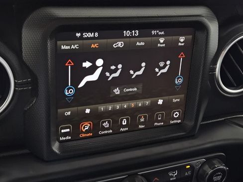Used 2023 Jeep Wrangler Unlimited Sahara w/ Cold Weather Group AWD/4WD image 15