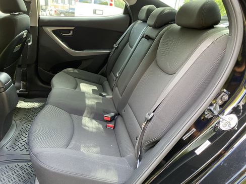 Used 2015 Hyundai Elantra SE w/ Option Group 03 FWD image 34