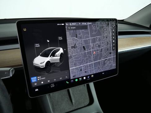 Used 2023 Tesla Model Y Long Range AWD/4WD image 19