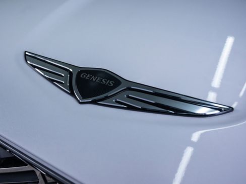 New 2026 Genesis GV70 2.5T Advanced AWD/4WD image 5
