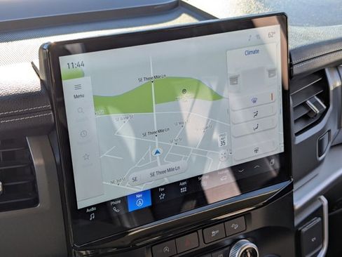 Used 2024 Ford Expedition Max XLT image 18