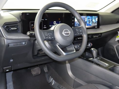 New 2026 Nissan Frontier SV image 82