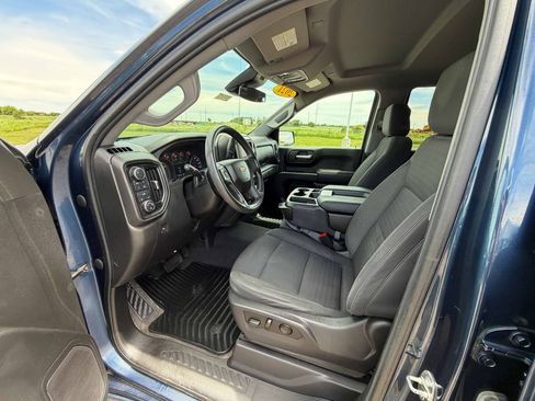 Used 2023 Chevrolet Silverado 1500 Custom AWD/4WD image 16