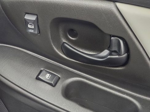 Used 2002 Chevrolet Monte Carlo SS w/ Preferred Equipment Group image 69