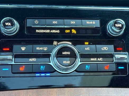 Used 2024 Lincoln Navigator L Black Label AWD/4WD image 22