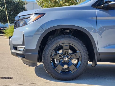 New 2026 Honda Ridgeline Black Edition image 5