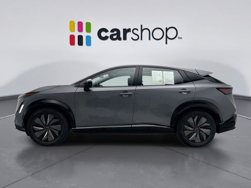 Used 2024 Nissan Ariya AWD image 2