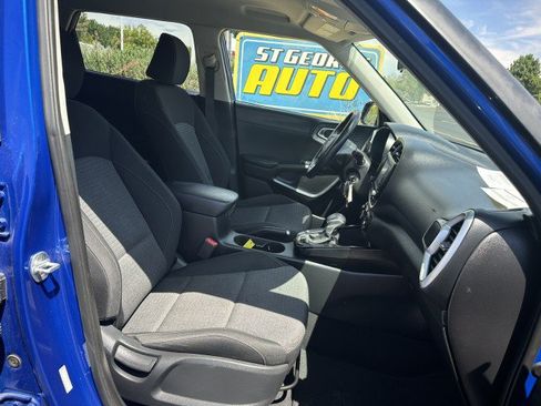 Used 2020 Kia Soul GT-Line FWD image 18