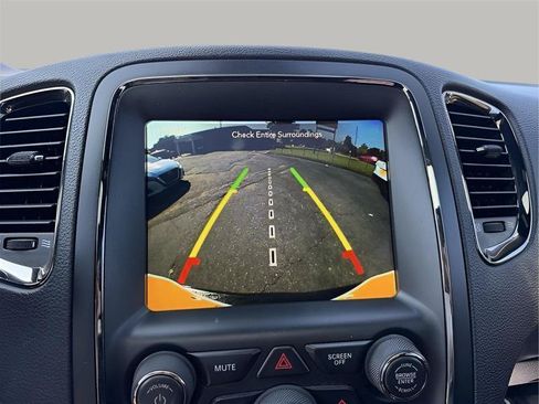 Used 2018 Dodge Durango SRT w/ Technology Group AWD/4WD image 60