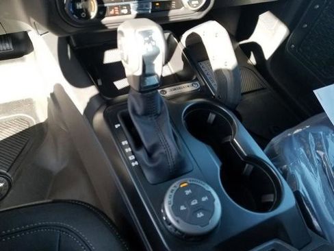 New 2025 Ford Bronco Badlands image 20