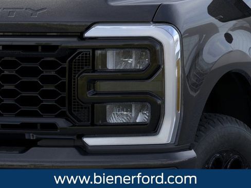 New 2026 Ford F250 Lariat w/ Black Appearance Package AWD/4WD image 19