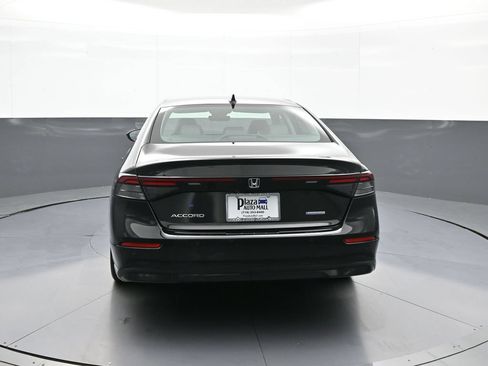 Used 2023 Honda Accord EX-L image 7