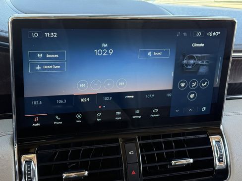 Used 2023 Lincoln Navigator Reserve image 27