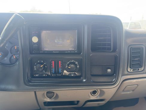 Used 2006 Chevrolet Tahoe LS w/ Smart Select Package image 15