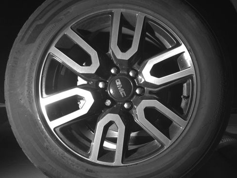 Used 2021 GMC Yukon XL AT4 w/ Rear Media and Nav Package image 9