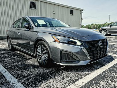 Used 2025 Nissan Altima 2.5 SV