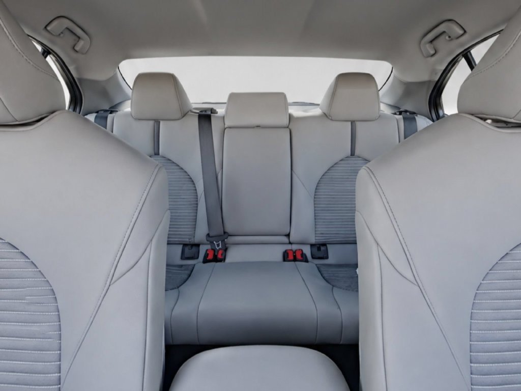 Certified 2022 Toyota Camry SE w/ Convenience Package FWD image 26
