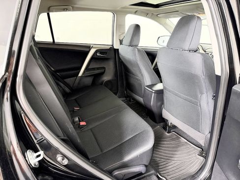 Used 2015 Toyota RAV4 XLE AWD/4WD image 41