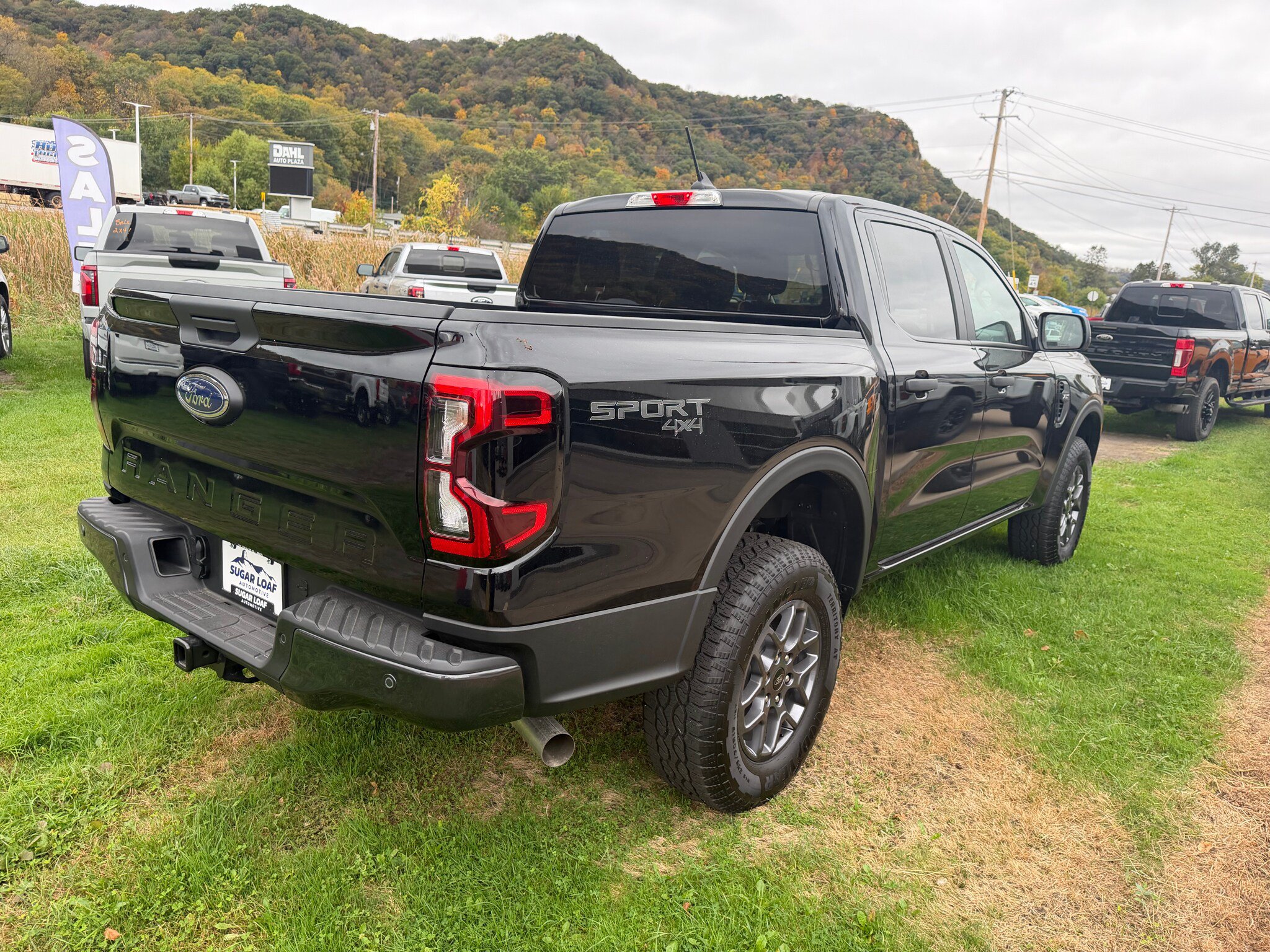 Used 2025 Ford Ranger XLT w/ Trailer Tow Package AWD/4WD image 5