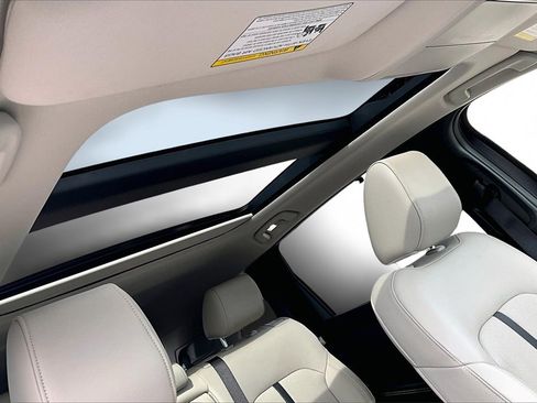 Used 2025 MAZDA CX-90 3.3 Turbo w/ Premium Sport Pkg image 16