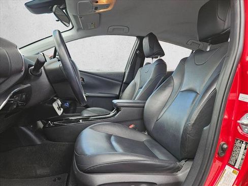 Used 2018 Toyota Prius Prime Premium w/ Carpet Mat Package FWD image 8