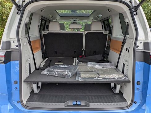 New 2025 Volkswagen ID. Buzz Pro S Plus image 13