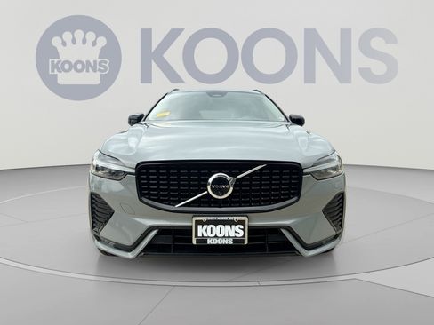 Certified 2024 Volvo XC60 B5 Ultimate w/ Protection Package Premier AWD/4WD image 11
