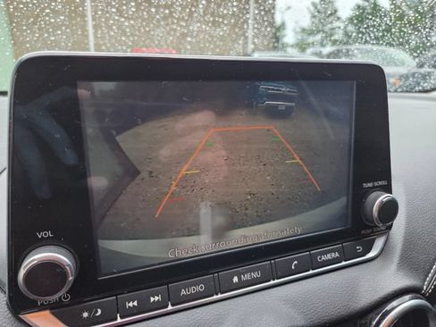 Used 2020 Nissan Sentra SV FWD image 14