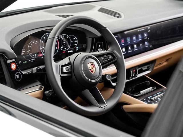 Certified 2026 Porsche Cayenne AWD/4WD image 10