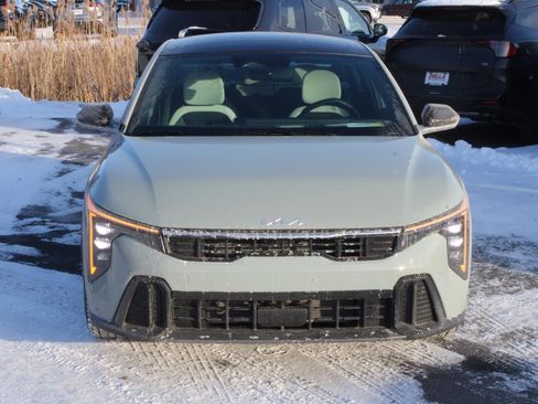New 2025 Kia K4 GT-Line image 2