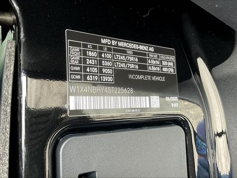 New 2025 Mercedes-Benz Sprinter 144 Cargo image 12