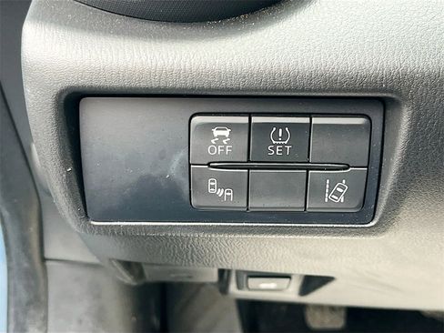 Used 2017 MAZDA MX-5 Miata Grand Touring image 9