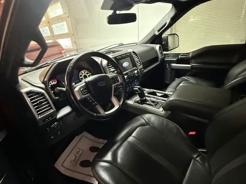 Used 2019 Ford F150 Platinum w/ Equipment Group 701A Luxury image 8