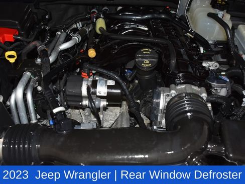Used 2023 Jeep Wrangler Unlimited Rubicon w/ Xtreme 35 Tire Package AWD/4WD image 9
