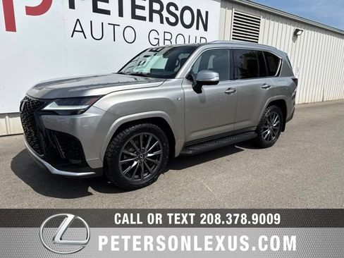 Used 2022 Lexus LX 600 F Sport AWD/4WD image 8