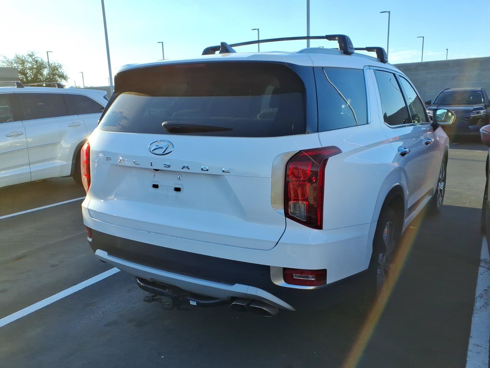 Used 2021 Hyundai Palisade SEL w/ Premium Package FWD image 4